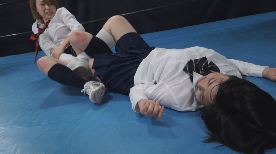 キャットファイト,パンチラ,制服