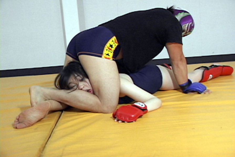 リョナ動画,首絞め,腹パンチ連打,ヨダレ,白目