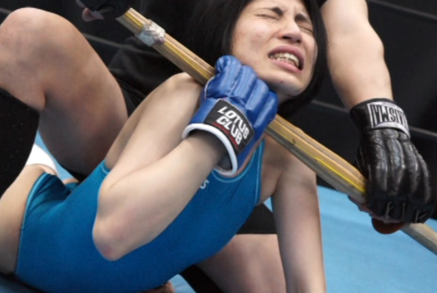 香月リオン,腹パンチ,屈服