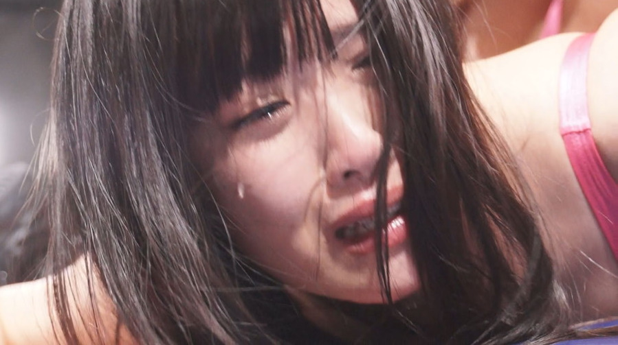 涼城りおな,西宮紀香,セクシーコスチューム,キャットファイト,着衣レズ